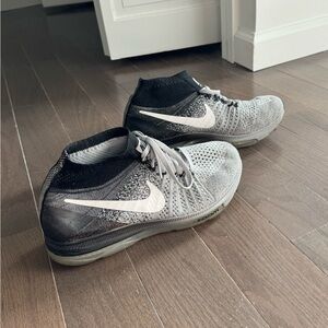 Nike Flyknit Zoom All Out Size 8